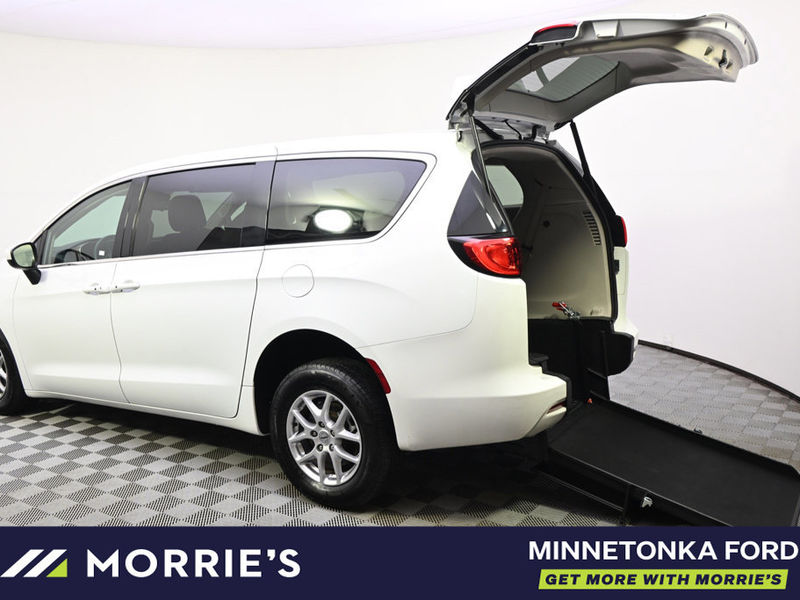Used 2023 Chrysler Voyager